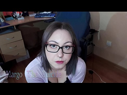 ❤️ Духтари Санобар бо айнак Дилдо амиқ дар камера ❤️❌ Шлюсҳо дар мо ❌❤